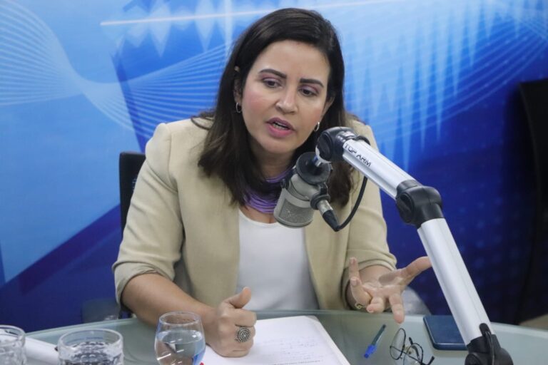 Secretária revela que mais de 40 mil cartões do Bolsa Famílias foram cancelados na Paraíba