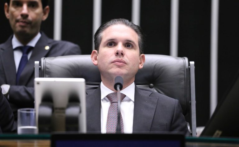 Após articulação de Hugo Motta, Câmara aprova criação do Instituto Federal do Sertão Paraibano